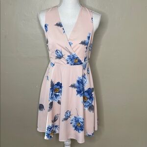 LULUS Blush & Blue Floral Flirty Feminine Lace Up Back Surplice Neckline Medium